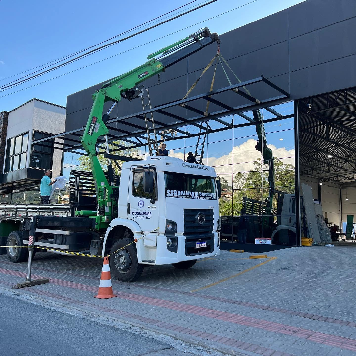 Cobertura Comercial Suspensa